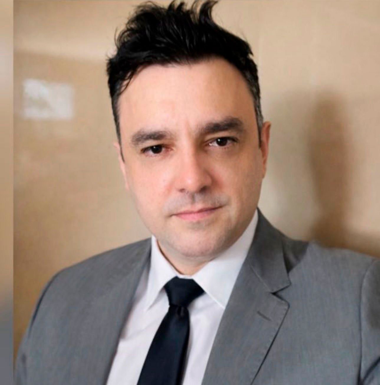Dr. Emanuel Matos